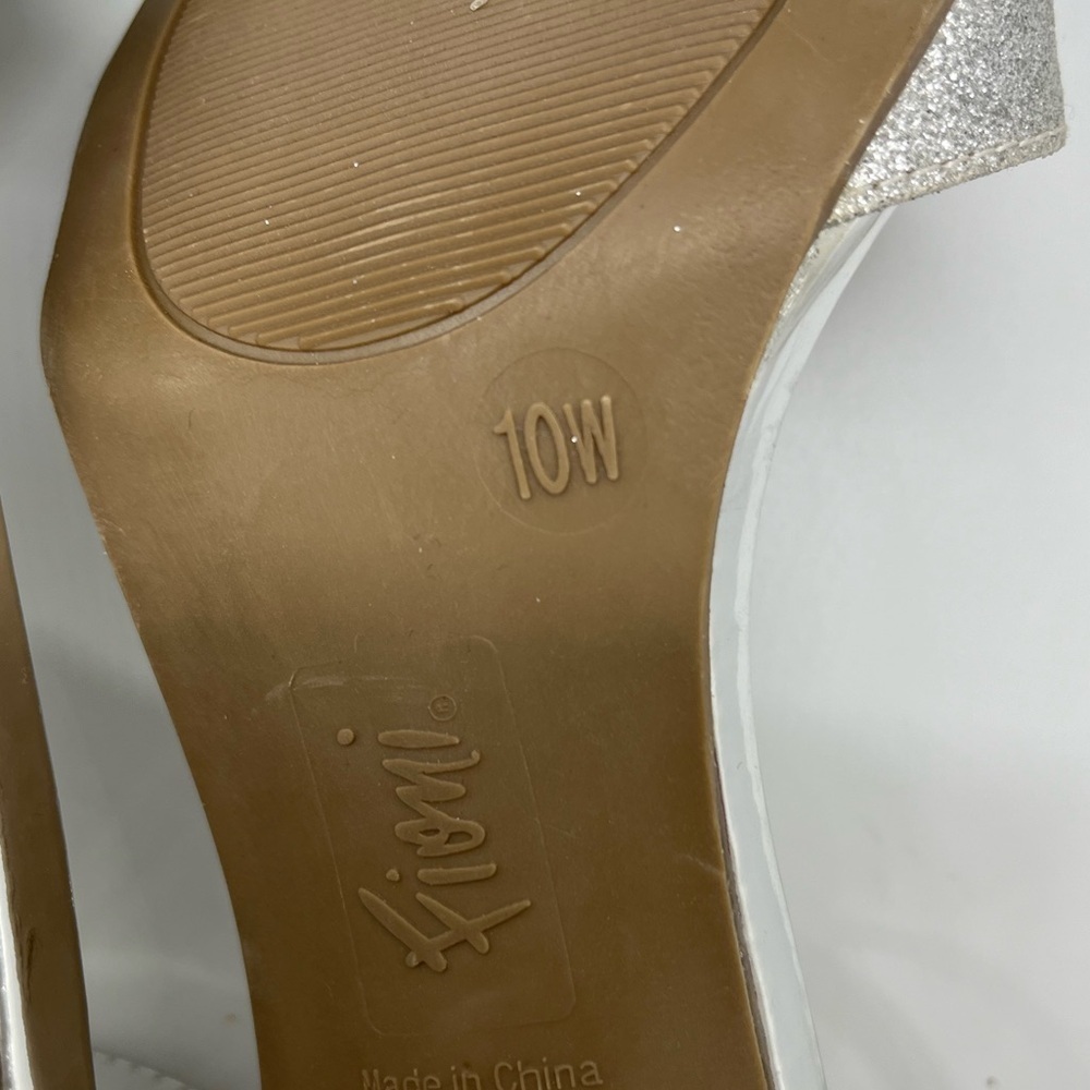 Fiona Sparkling Silver Heel Sandals Size 10W - Picture 6 of 7